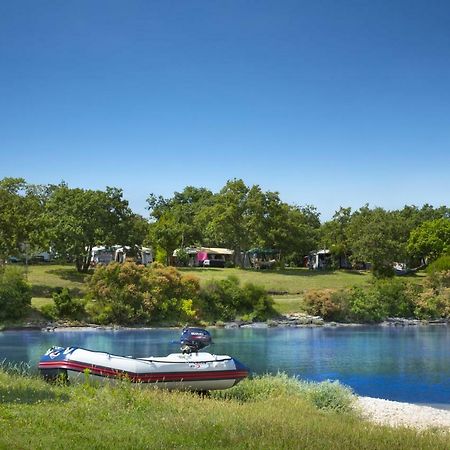 Victoria Mobilehome In Solaris Fkk Naturist Camping Resort Poreč Eksteriør billede