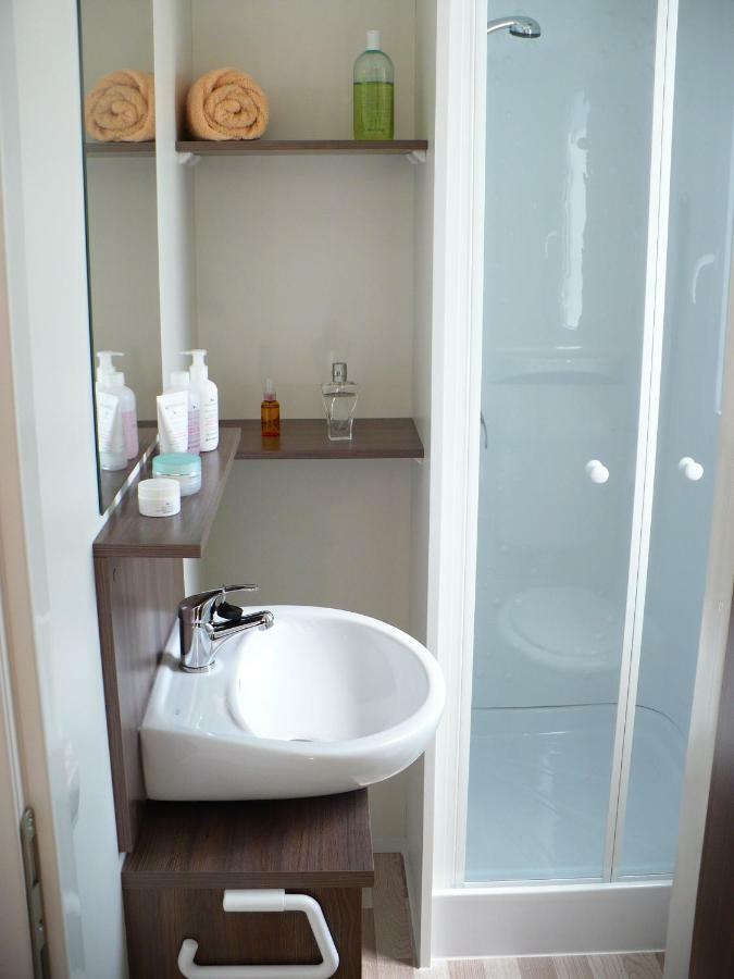 Victoria Mobilehome In Solaris Fkk Naturist Camping Resort Poreč Eksteriør billede