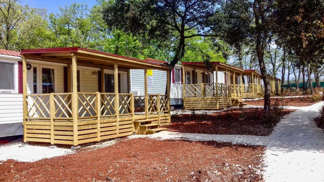 Victoria Mobilehome In Solaris Fkk Naturist Camping Resort Poreč Eksteriør billede