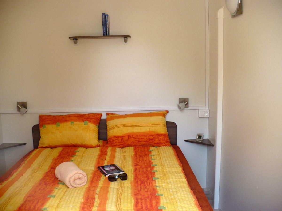 Victoria Mobilehome In Solaris Fkk Naturist Camping Resort Poreč Eksteriør billede
